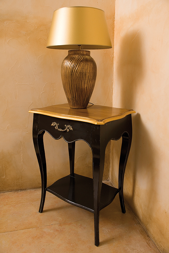 Pompadour 1-Drawer Bedside Table