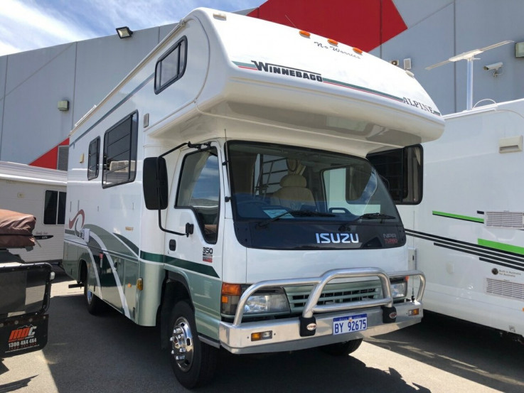 2004 Winnebago Alpine 21FT motorhome