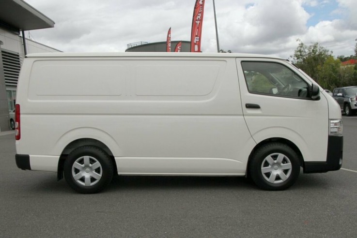 2015 Toyota Hiace Lwb Van (White)