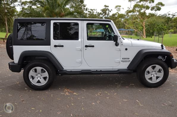 2017 Jeep Wrangler Unlimited Sport Auto 