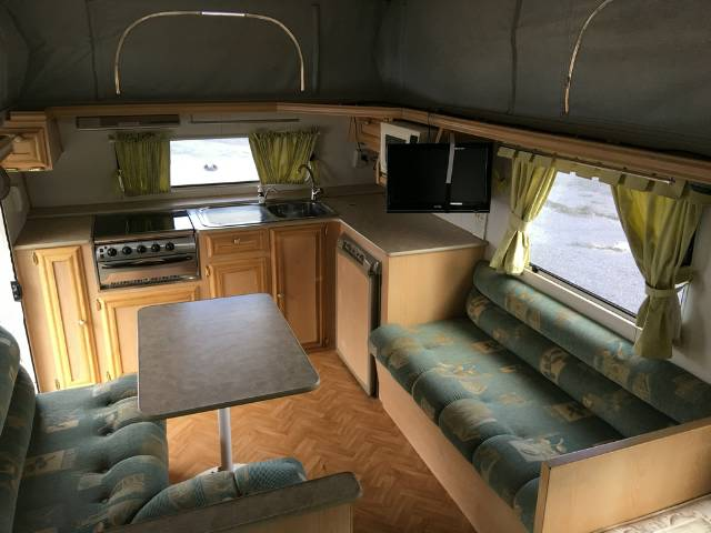 2006 COROMAL EXCEL 512 POP-TOP 