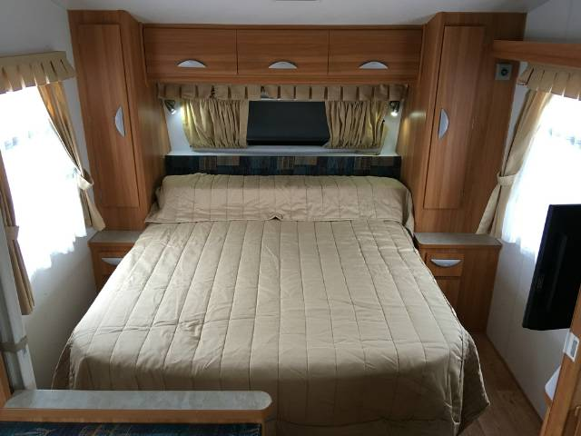 USED 2011 COROMAL LIFESTYLE CARAVAN