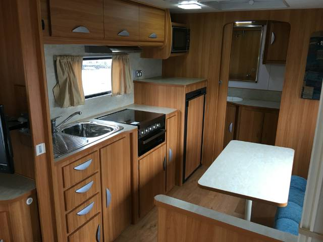 USED 2011 COROMAL LIFESTYLE CARAVAN