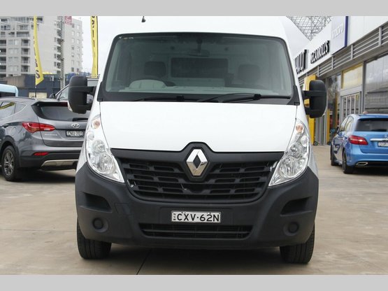 2015 Renault Master Mid Roof LWB AMT