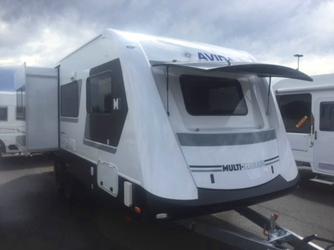 AVIDA TOPAZ CV 7572 SL (2017)