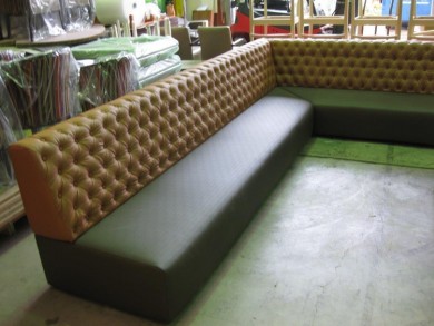 BANQUETTE SEATING 