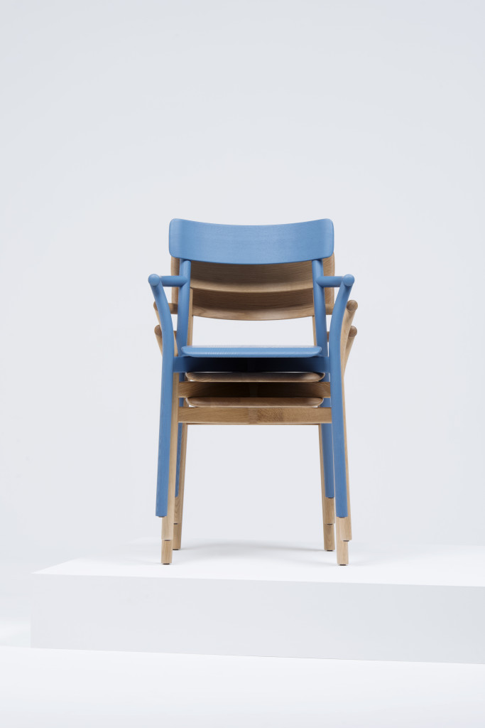 CHIARO ARMCHAIR