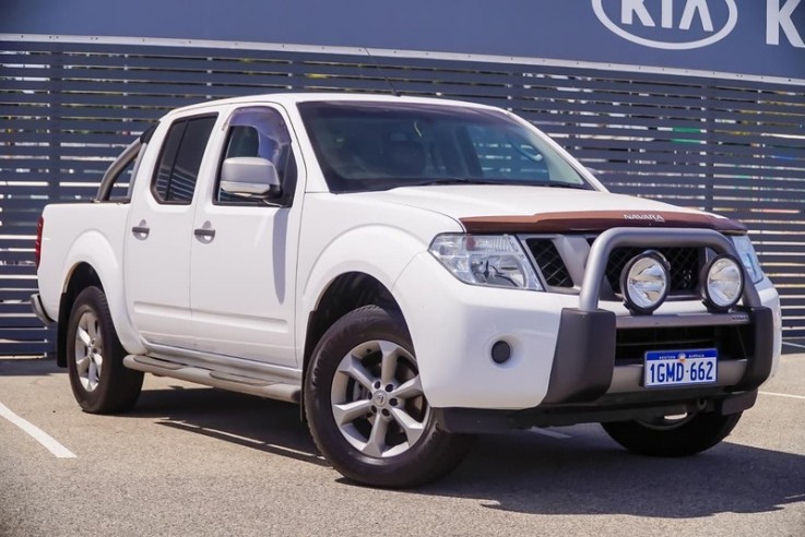 2014 Nissan Navara Titanium Utility (Whi