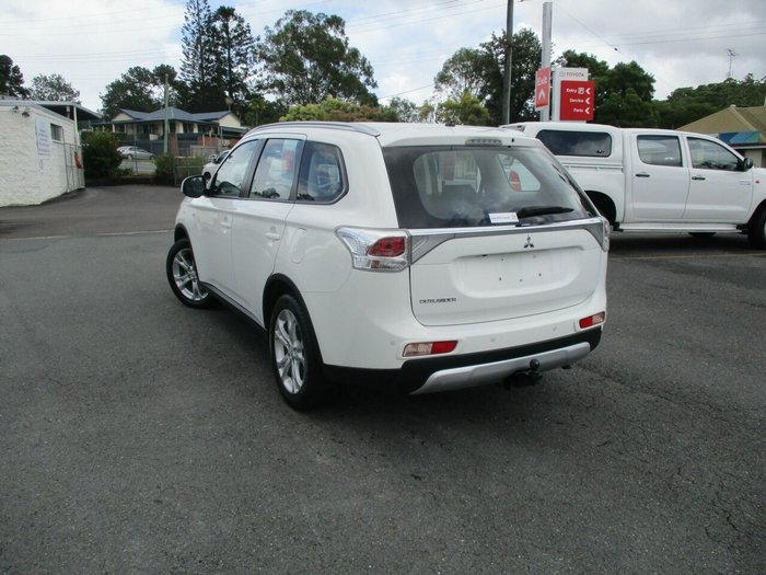 2014 Mitsubishi Outlander ES 2WD ZJ MY14