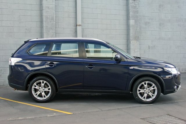 2014 Mitsubishi Outlander ES 4WD Wagon