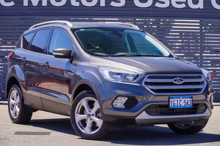 2017 Ford Escape Trend Wagon (Grey) 