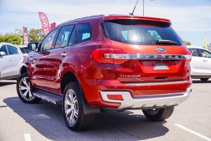 2017 Ford Everest Titanium Wagon (Maroon