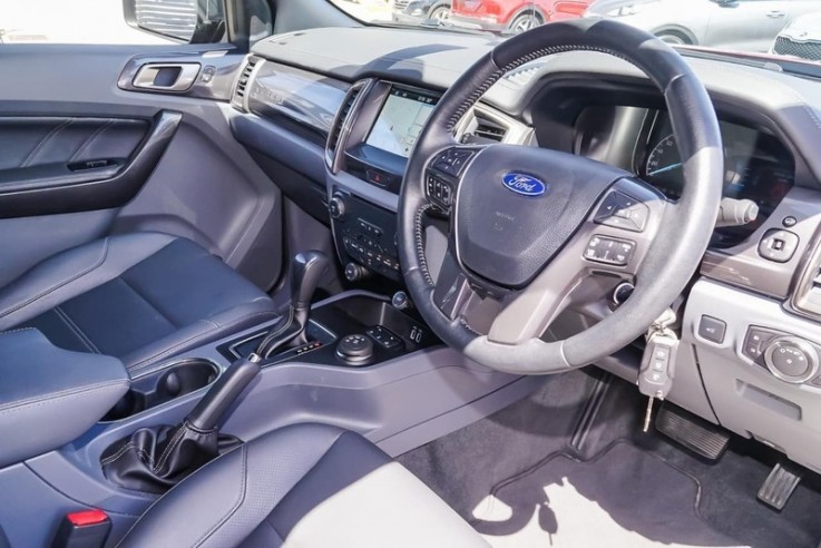 2017 Ford Everest Titanium Wagon (Maroon