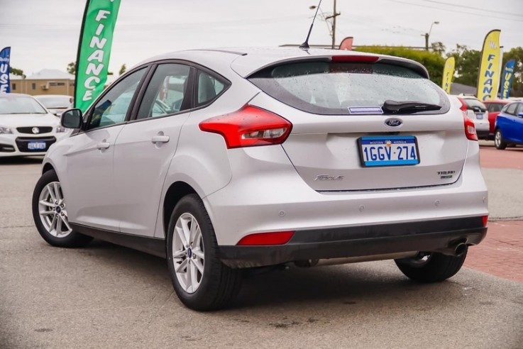 2016 Ford Focus Trend Hatchback (Silver)