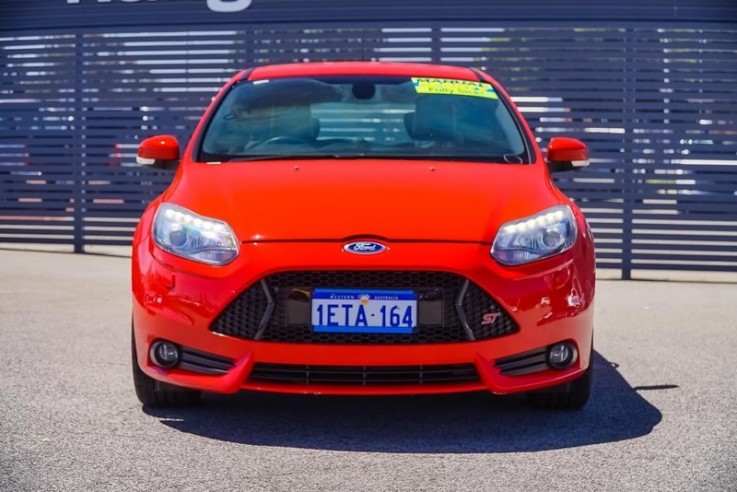 2013 Ford Focus St Hatchback (Red) 