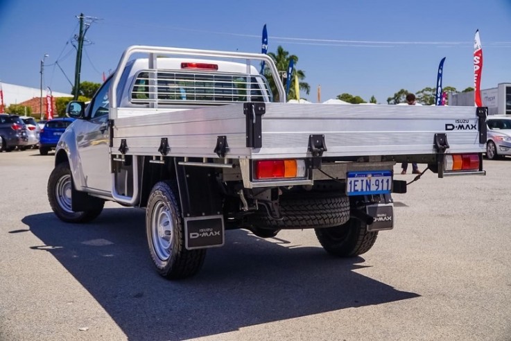 2013 Isuzu D-max Sx Cab Chassis (Silver)