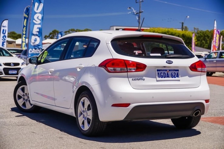 2017 Kia Cerato S Hatchback (White) 