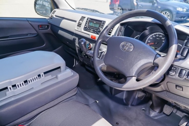 2012 Toyota Hiace Van (White) 