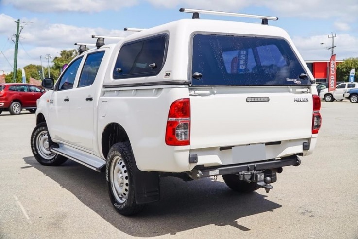 2014 Toyota Hilux Sr Utility (White) 