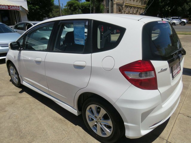 2011 Honda Jazz VTi Hatchback