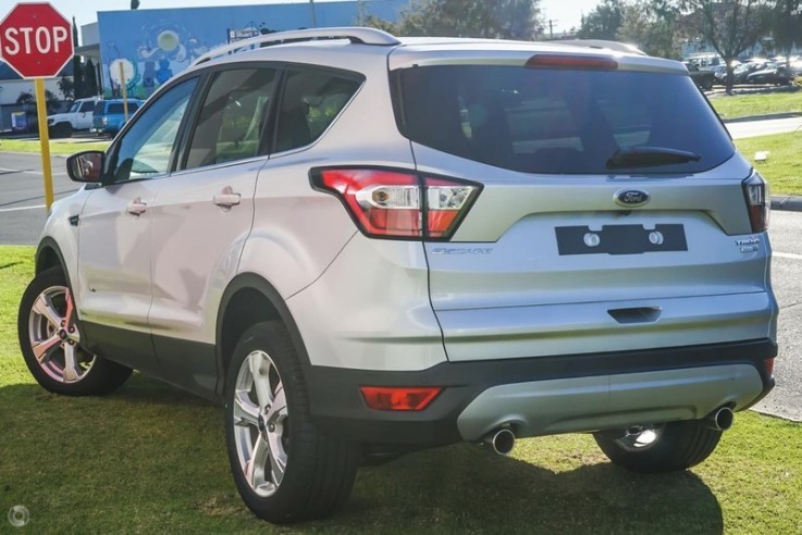 2018 Ford Escape Trend Wagon (Silver) 