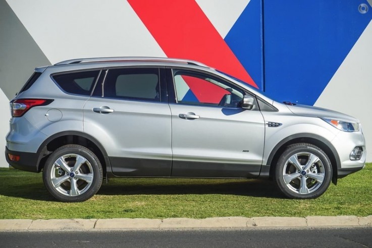 2018 Ford Escape Trend Wagon (Silver) 