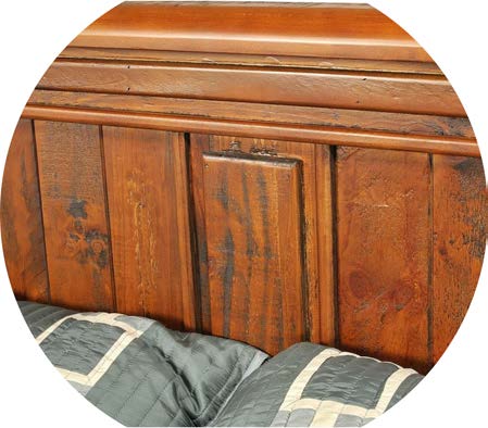 BROKEN HILL QUEEN BED