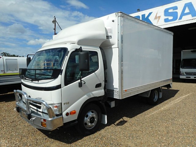 2011 Hino 716 Pantech