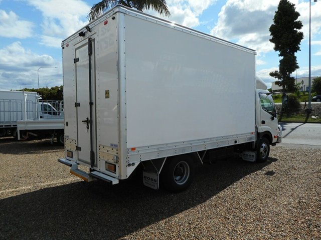 2011 Hino 716 Pantech