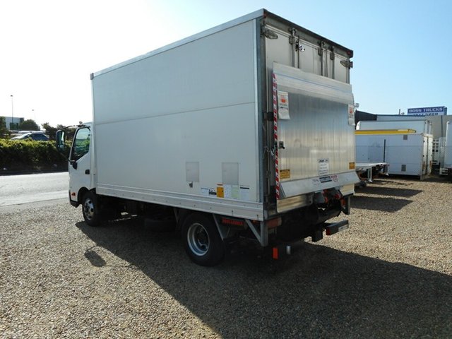 2011 Hino Dutro Refrigerated