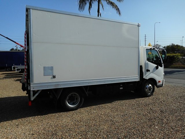 2011 Hino Dutro Refrigerated