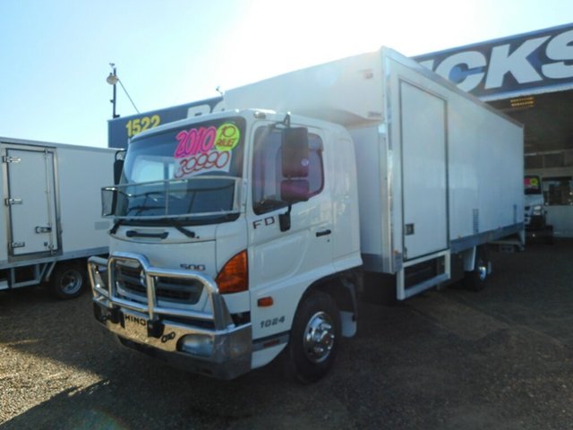 2010 Hino FD Pantech