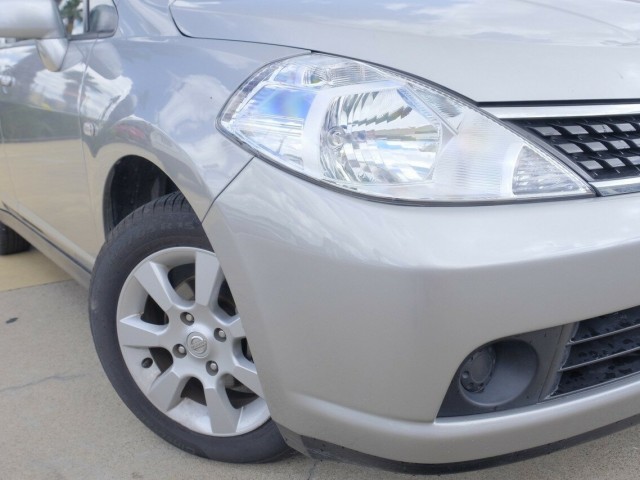 2006 Nissan Tiida C11 ST Hatchback For S