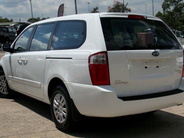 2014 Kia Grand Carnival VQ S Wagon For S