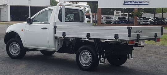 MITSUBISHI TRITON SINGLE CAB – 4X2