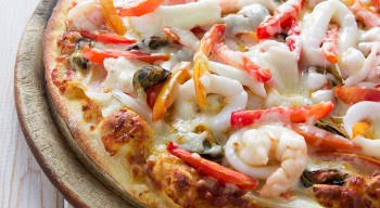 Get 15% off  Monica's Pizza, Code OZ05