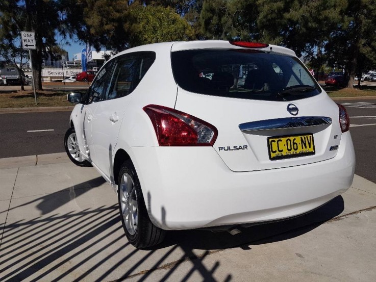 2015 Nissan Pulsar ST C12