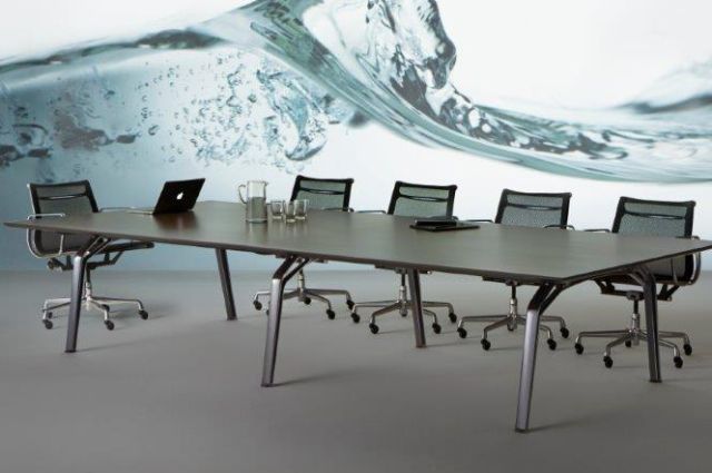 FLUID BOARDROOM TABLES