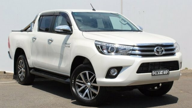 Toyota Hilux GUN126R 2017 6 Speed Sports