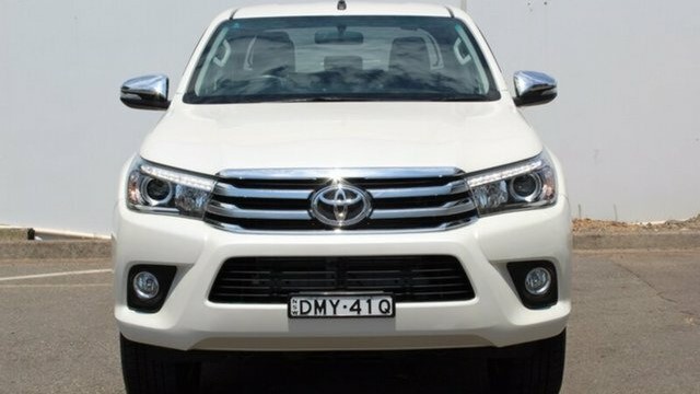 Toyota Hilux GUN126R 2017 6 Speed Sports