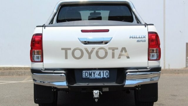 Toyota Hilux GUN126R 2017 6 Speed Sports