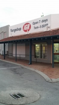 Pearsall IGA