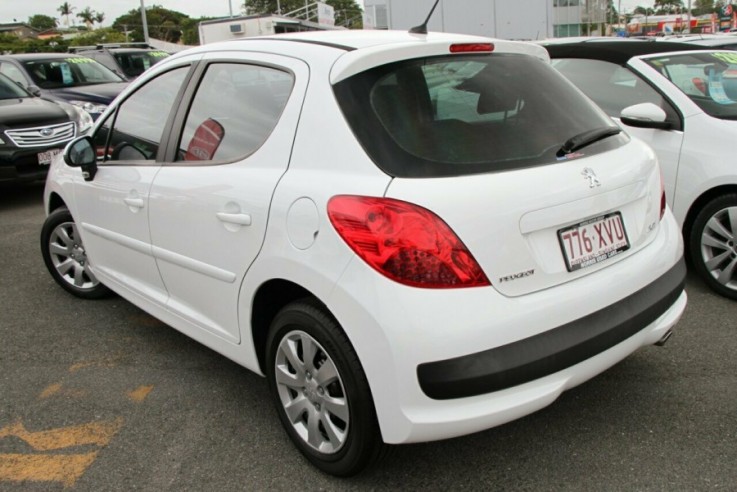 2007 Peugeot 207 XT