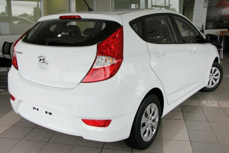 2016 Hyundai Accent Active