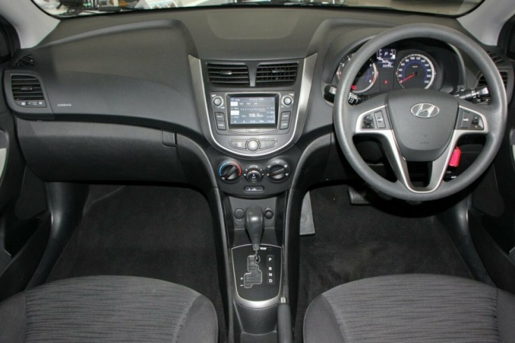 2016 Hyundai Accent Active