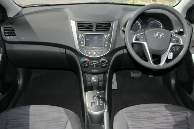 2016 Hyundai Accent Active