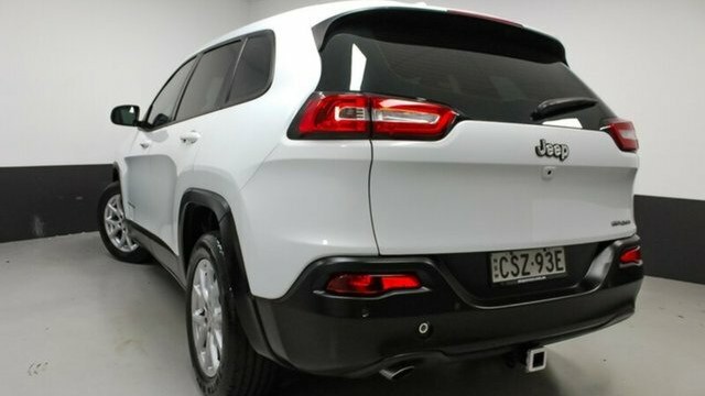 Jeep Cherokee KL 2014 9 Speed Sports Aut