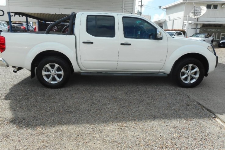 2013 Nissan Navara D40 Series 5 ST-X BLA