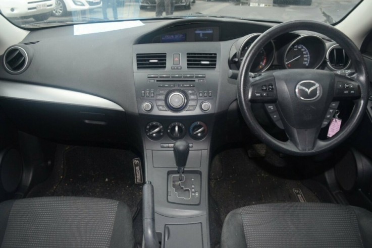 2012 Mazda 3 Neo Activematic