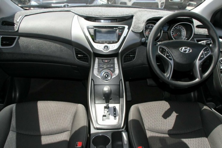 2013 Hyundai Elantra Active